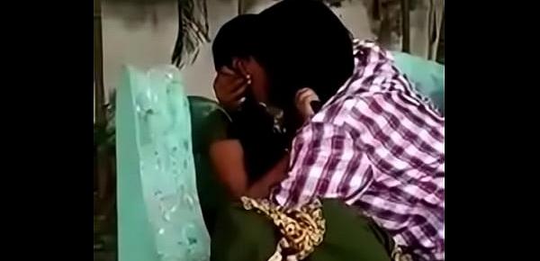  Desi park lovers kissing